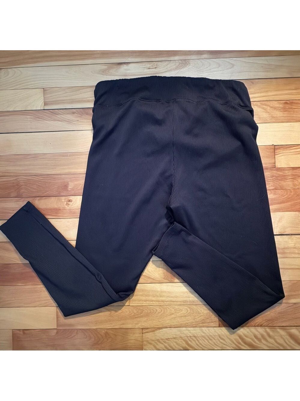 H&M Divided Black High-Waisted Leggings - Large - Picture 6 of 9